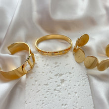 Charger l'image dans la galerie, Stainless Steel Glamorous Bangles