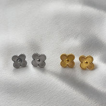 Charger l'image dans la galerie, Stainless Steel Clover Drop Earrings