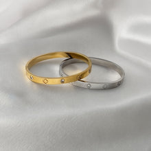 Charger l'image dans la galerie, Stainless Steel Crystal & Clover Bangles