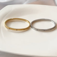 Charger l'image dans la galerie, Stainless Steel Slim Bangle