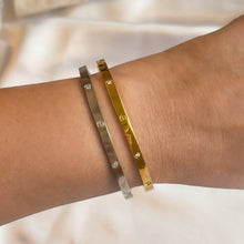 Charger l'image dans la galerie, Stainless Steel Slim with 4 Stones Bangle