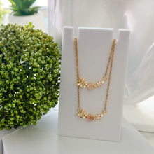 Carregar imagem no visualizador da galeria, Flower Coquette Necklace