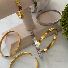 Charger l'image dans la galerie, Stainless Steel Full Crystal Clovers Bangles