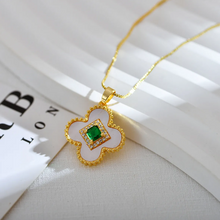 Charger l'image dans la galerie, Titanium Four Leaf Clover Pendant Necklace