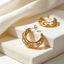 Carregar imagem no visualizador da galeria, Basket-shaped earrings