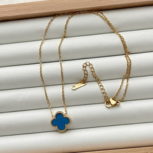 Charger l'image dans la galerie, Stainless Steel Clover Necklace