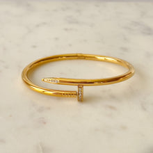 Charger l'image dans la galerie, Gold Stainless Steel Double Bolt Bangle