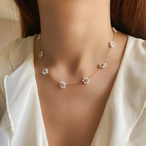 Dainty Flowers Necklaces