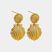 Cargar imagen en el visor de la galería, Shell Drop Earrings
