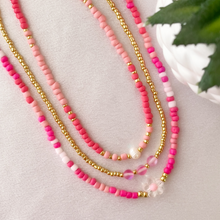 Carregar imagem no visualizador da galeria, 3 Styles of Pink #2 Necklaces

