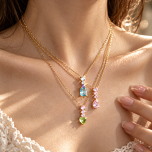 Carica l'immagine nel visualizzatore di Gallery, Isabell Zircon Inlay Necklaces
