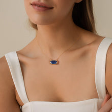 Cargar imagen en el visor de la galería, Stainless Steel Square Pendant Necklace
