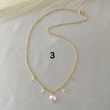 Cargar imagen en el visor de la galería, 3 Styles of Pink #3 Necklaces

