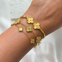 Load image into Gallery viewer, Stainless Steel Cloving Bracelets
