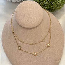 Carica l&#39;immagine nel visualizzatore di Gallery, Stainless Steel Double Chain Clovers Necklace
