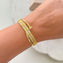 Charger l&#39;image dans la galerie, Inlaid Nail Bangle
