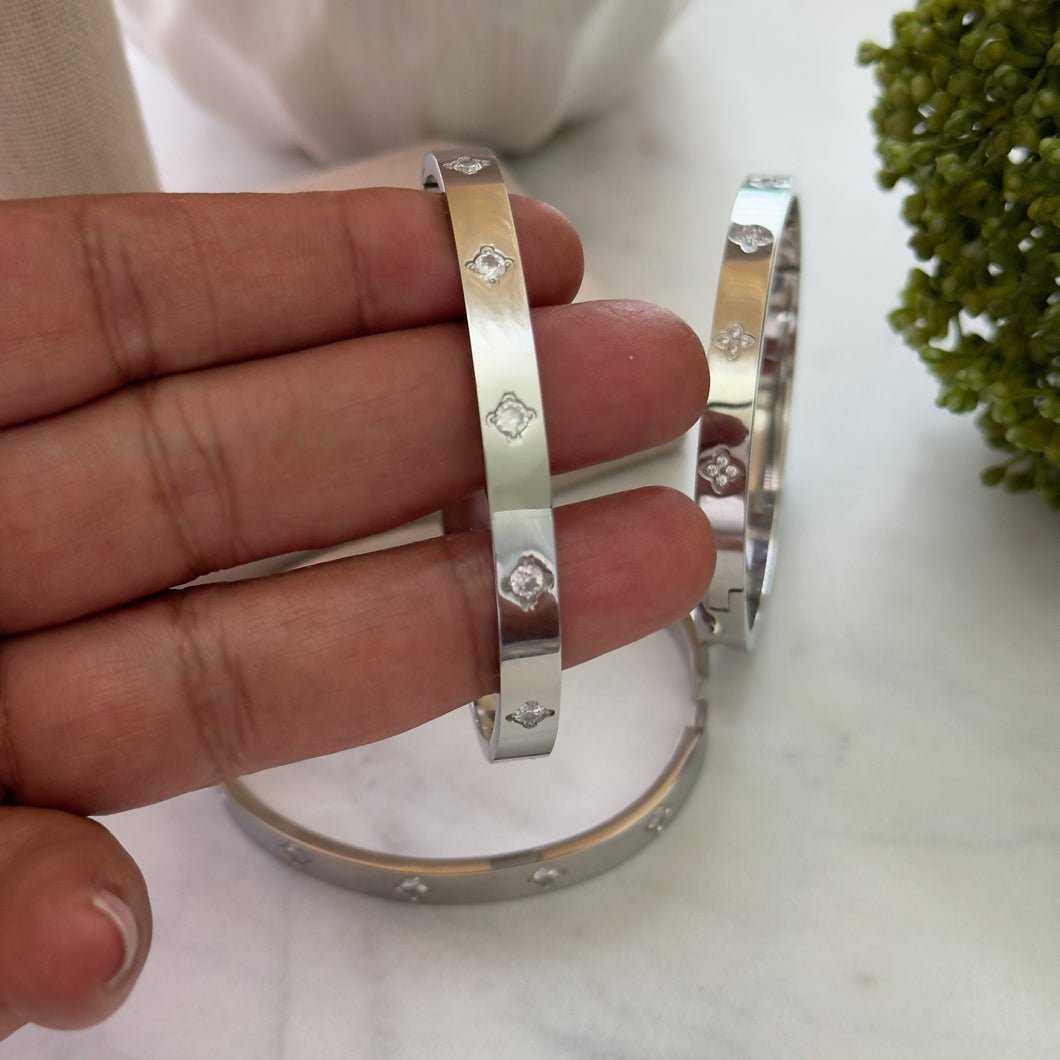 Stainless Steel Full Crystal Clovers Bangles