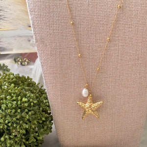 Starfish and Pearl Pendant Necklace