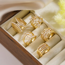 Charger l&#39;image dans la galerie, Luxury Gold Crystals Rings

