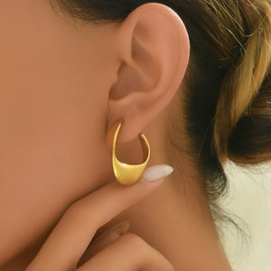 Curvi Earrings
