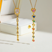 Carica l'immagine nel visualizzatore di Gallery, Water Drop Necklace
