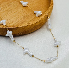 Carica l'immagine nel visualizzatore di Gallery, Stainless Steel Crosses Necklace
