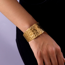 Load image into Gallery viewer, Stainless Steel Cuff Bracelets
