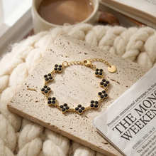 Carregar imagem no visualizador da galeria, Luxurious Flowers Bracelets
