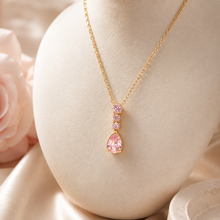 Cargar imagen en el visor de la galería, Isabell Zircon Inlay Necklaces
