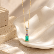 Cargar imagen en el visor de la galería, Isabell Zircon Inlay Necklaces
