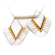Carregar imagem no visualizador da galeria, Triangle Tassel Earrings-Women
