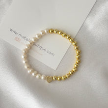 Carregar imagem no visualizador da galeria, Natural Freshwater pearls Bracelets
