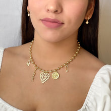 Carregar imagem no visualizador da galeria, Gold Beads Chain &amp; Pendants Necklace
