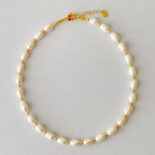 Cargar imagen en el visor de la galería, Classic Freshwater Pearls Necklace
