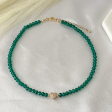 Load image into Gallery viewer, Choker with Crystal Beads

