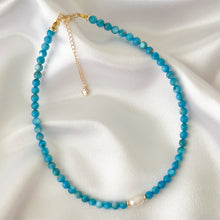 Load image into Gallery viewer, Blue Shell with Pearl Necklace
