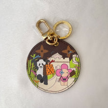 Carregar imagem no visualizador da galeria, 7 Styles of Keychains
