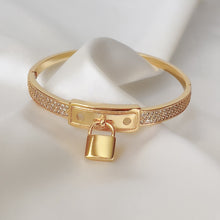 Load image into Gallery viewer, 5 luxury Bangles
