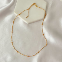Charger l&#39;image dans la galerie, 2 styles of necklace
