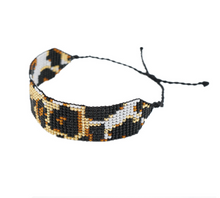 Carregar imagem no visualizador da galeria, Leopard Print Bracelet
