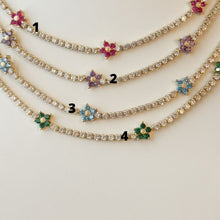 Carregar imagem no visualizador da galeria, Dainty Tennis Chain with Flowers Necklaces
